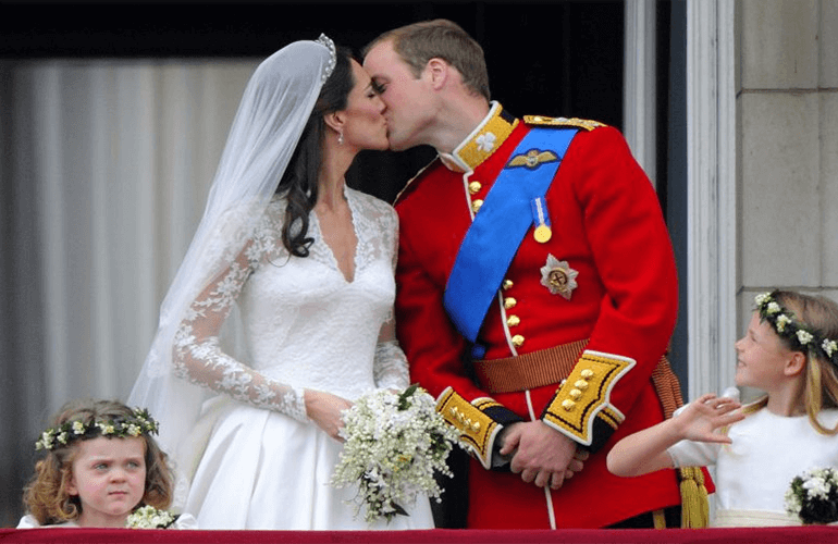 Kate and Prince William kiss