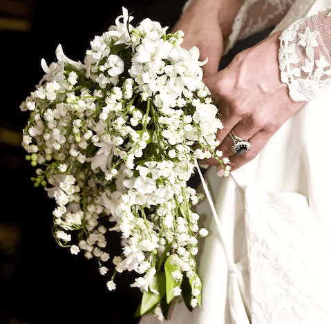 Kate wedding dress bouquet